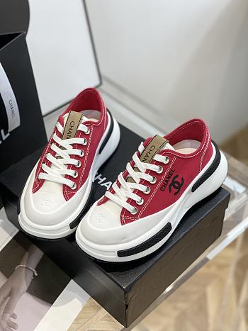 Chanel Sneakers 30