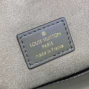 Louis Vuitton Lock It Medium Handbag M22927 Khaki Size 36 x 15 x 29 cm - 3