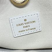 Louis Vuitton Lock It Medium Handbag M23061 White Size 36 x 15 x 29 cm - 5