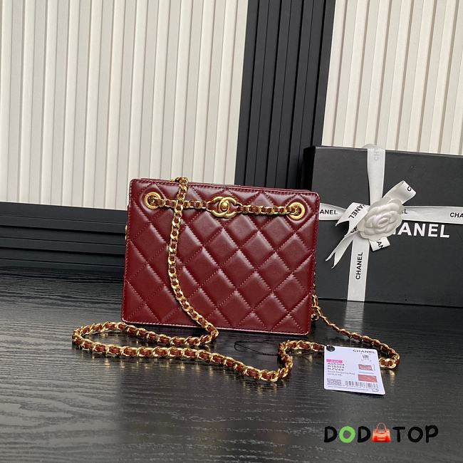 Chanel Red Chain Bag Size 16 × 21 × 7 cm - 1