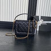 Chanel Classic Flap Bag Black Size 16 × 22 × 5 cm - 4