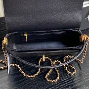 Chanel Classic Flap Bag Black Size 16 × 22 × 5 cm - 3