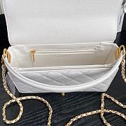 Chanel Classic Flap Bag White Size 16 × 22 × 5 cm - 5