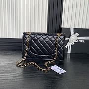 Chanel Tofu Bag Gold Chain Black Size 19.5 × 28 × 7 cm - 4