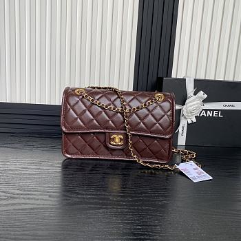 Chanel Tofu Bag Gold Chain Red Size 19.5 × 28 × 7 cm