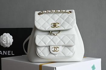 Chanel Duma Backpack White Size 18 x 18.5 x 12 cm