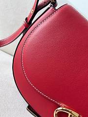 Valentino Garavani Ohval Small Calfskin Bag Red Size 26 x 13 x 6.5 cm - 2