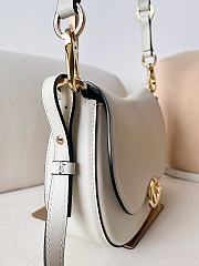 Valentino Garavani Ohval Small Calfskin Bag White Size 26 x 13 x 6.5 cm - 4