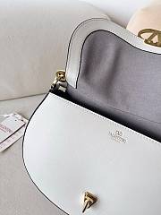 Valentino Garavani Ohval Small Calfskin Bag White Size 26 x 13 x 6.5 cm - 2