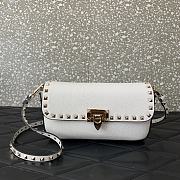 Valentino Garavani Small Rockstud Grainy Calfskin Crossbody Bag White Size 24 x 12 x 6 cm - 1