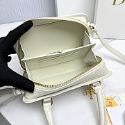 Dior Montaigne 30 Square Bag White Size 20 x 11.5 x 7 cm - 5