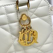 Dior Montaigne 30 Square Bag White Size 20 x 11.5 x 7 cm - 3