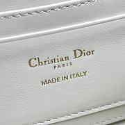 Dior Montaigne 30 Square Bag White Size 20 x 11.5 x 7 cm - 2