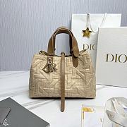 Dior Medium Toujours Raffia Graphic Cannage Size 28.5 x 21.5 x 17 cm - 1