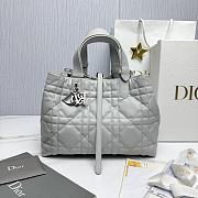 Dior Medium Toujours Light Grey Size 28.5 x 21.5 x 17 cm - 1