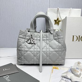 Dior Medium Toujours Light Grey Size 28.5 x 21.5 x 17 cm