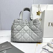 Dior Medium Toujours Light Grey Size 28.5 x 21.5 x 17 cm - 6