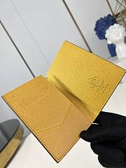 Louis Vuitton Passport Holder M12221 Size 14 x 2.5 x 10 cm - 4