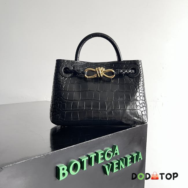 Bottega Veneta Andiamo Crocodile Black Bag Size 22 x 9 x 15.5 cm - 1