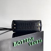 Bottega Veneta Andiamo Crocodile Black Bag Size 22 x 9 x 15.5 cm - 5