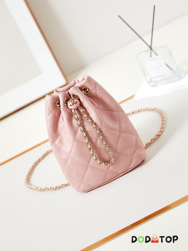 Chanel Leather Bucket Pink Bag Size 22 x 17 x 7.5 cm - 1