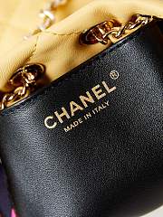 Chanel Leather Bucket Yellow Bag Size 22 x 17 x 7.5 cm - 4