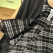 Burberry Reversible Check Wool Cape Black 130 x 130 cm - 2