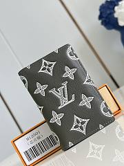 Louis Vuitton Pocket Wallet M12501 Size 7.5 x 11.5 x 1 cm - 1