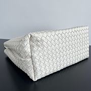 Bottega Veneta Andiamo Large White Size 45 x 22 x 34 cm - 5