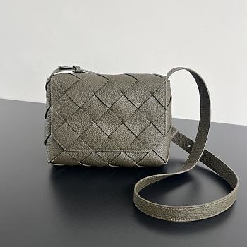 Bottega Veneta Diago Crossbody Bag Size 22.5 x 16.5 x 5.5 cm