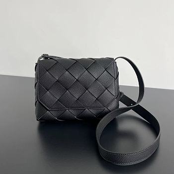 Bottega Veneta Diago Crossbody Bag Black Size 22.5 x 16.5 x 5.5 cm