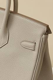 Hermes Togo Leather Handbag Glacier White Gold Hardware Size 25 x 20 x 13 cm - 3