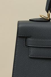 Hermes Kelly Epsom Calfskin Haze Grey Gold Hardware Size 25 x 10 x 20 cm - 5