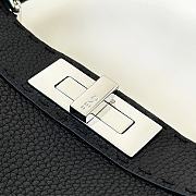 Fendi Peekaboo Medium Bag Black Size 33 × 12 × 25 cm - 2