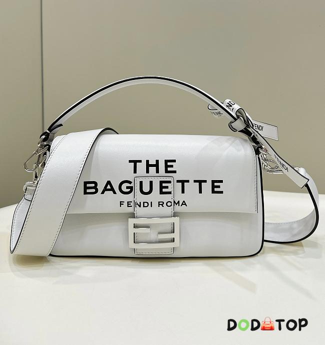 Fendi By Marc Jacobs Medium White Bag Size 26 × 5 × 15 cm - 1