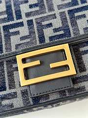 Fendi Medium Baguette Bag Dark Blue Size 27 x 6 x 15 cm - 4