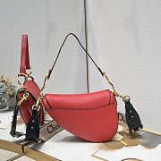 Dior CD Saddle Bag With Strap in Red Size 25.5 x 20 x 6.5 cm - 5