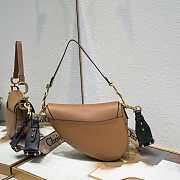 Dior CD Saddle Bag With Strap in Brown Size 25.5 x 20 x 6.5 cm - 3