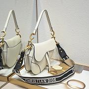 Dior CD Saddle Bag With Strap in White Size 25.5 x 20 x 6.5 cm - 3