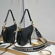 Dior CD Saddle Bag With Strap in Black Size 25.5 x 20 x 6.5 cm - 4