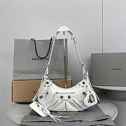 Balenciaga Le Cagole White Bag Size 33 x 16 x 8.4 cm - 1