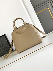 Givenchy Mini Antigona Cube Bag Beige Size 13 x 19 x 22 cm - 1