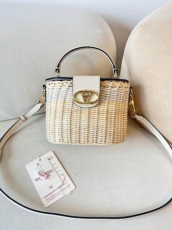 Valentino Vlogo Signature Wicker Vanity Bag White Size 19 x 13.5 x 13 cm