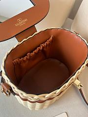 Valentino Vlogo Signature Wicker Vanity Bag Brown Size 19 x 13.5 x 13 cm - 6