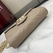 Gucci Mini GG Marmont Chain Bag Taupe Size 20 x 13 x 6 cm - 5