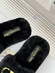 Dior Fluffy Slippers Black/White/Gray  - 6