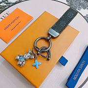 Louis Vuitton LV Keychain - 1