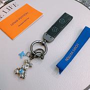 Louis Vuitton LV Keychain - 6