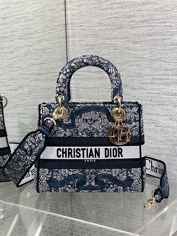 Dior Medium Lady D-Lite Bag 03 Size 24 x 11 x 20 cm