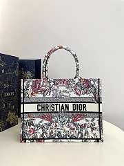 Dior Medium Book Tote 02 Size 36 x 18 x 28 cm - 1